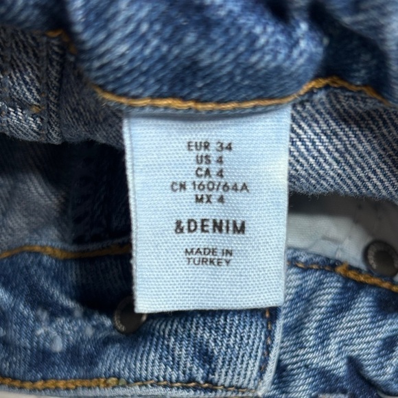 H&M denim skirt with asymmetrical raw hem size 4 coastal Cowgirl - Picture 5 of 5